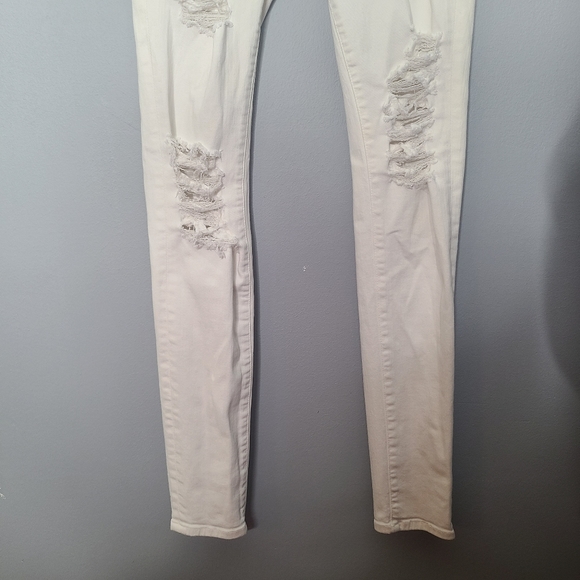 FRAME Le Skinny de Jeanne White Distressed Ripped Jeans - Picture 6 of 10